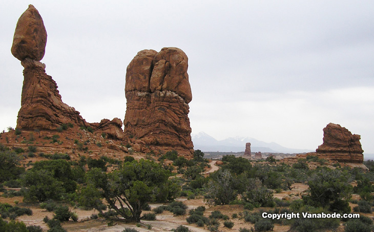arches national park rock picture