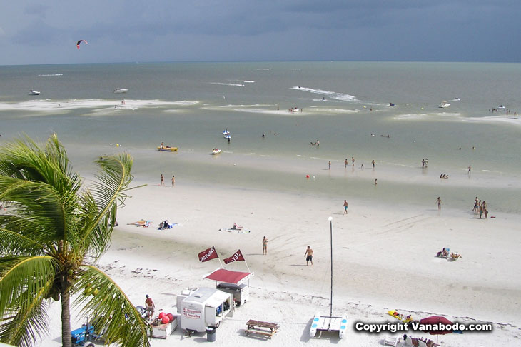 picture of fort myers beach sandbar