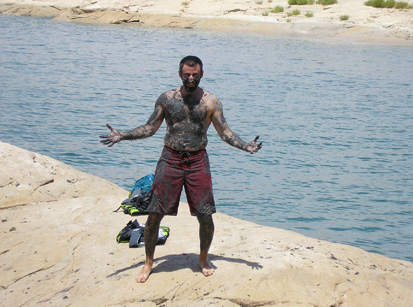 picture of mud  man in lake powell