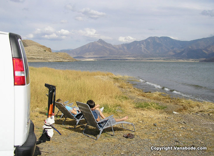 Picture of lake isabella california, one of thousands of places to camp and  live for free in the United States if you follow the Vanabode lifestyle
